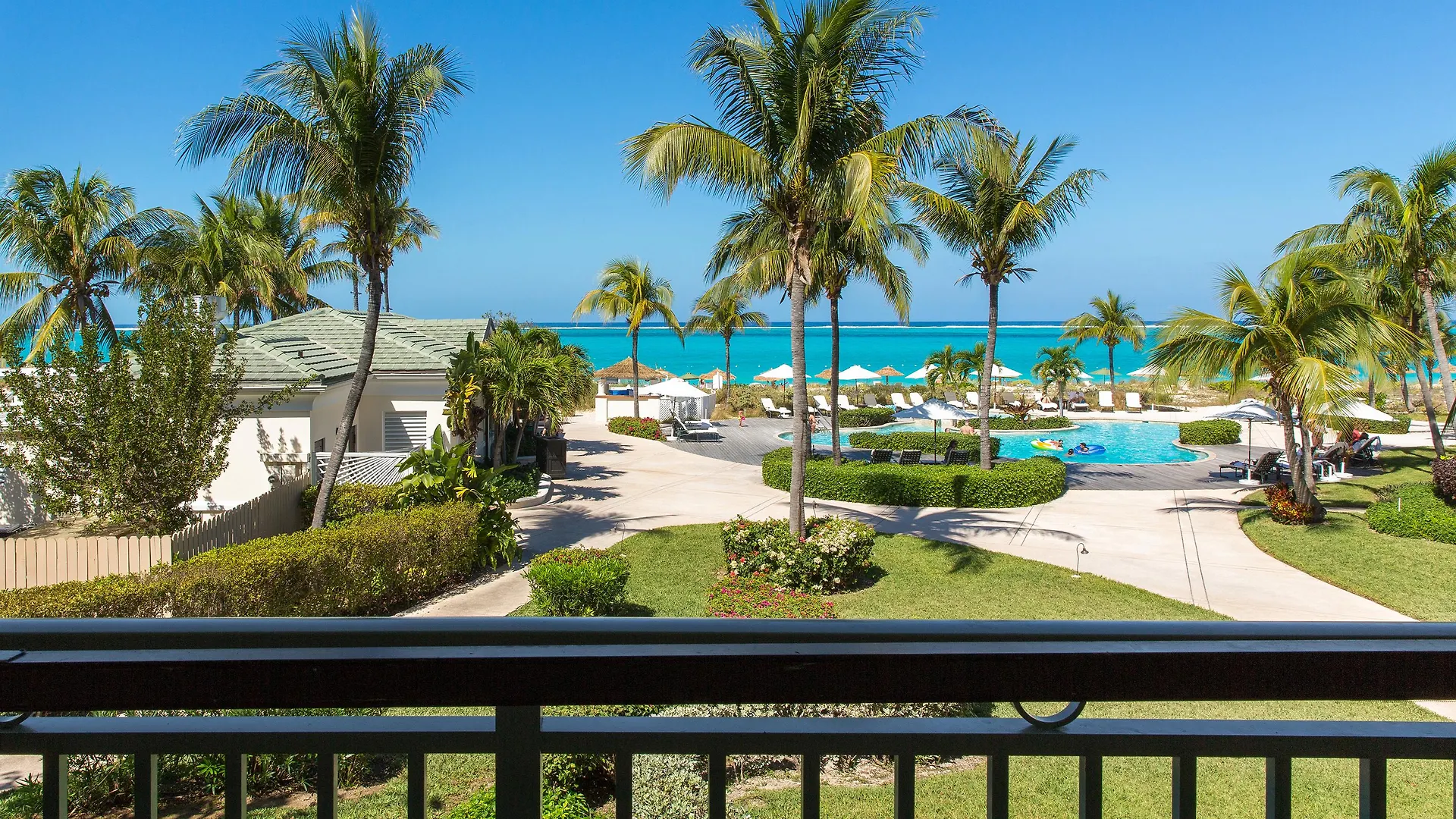 Resort The Sands At Grace Bay