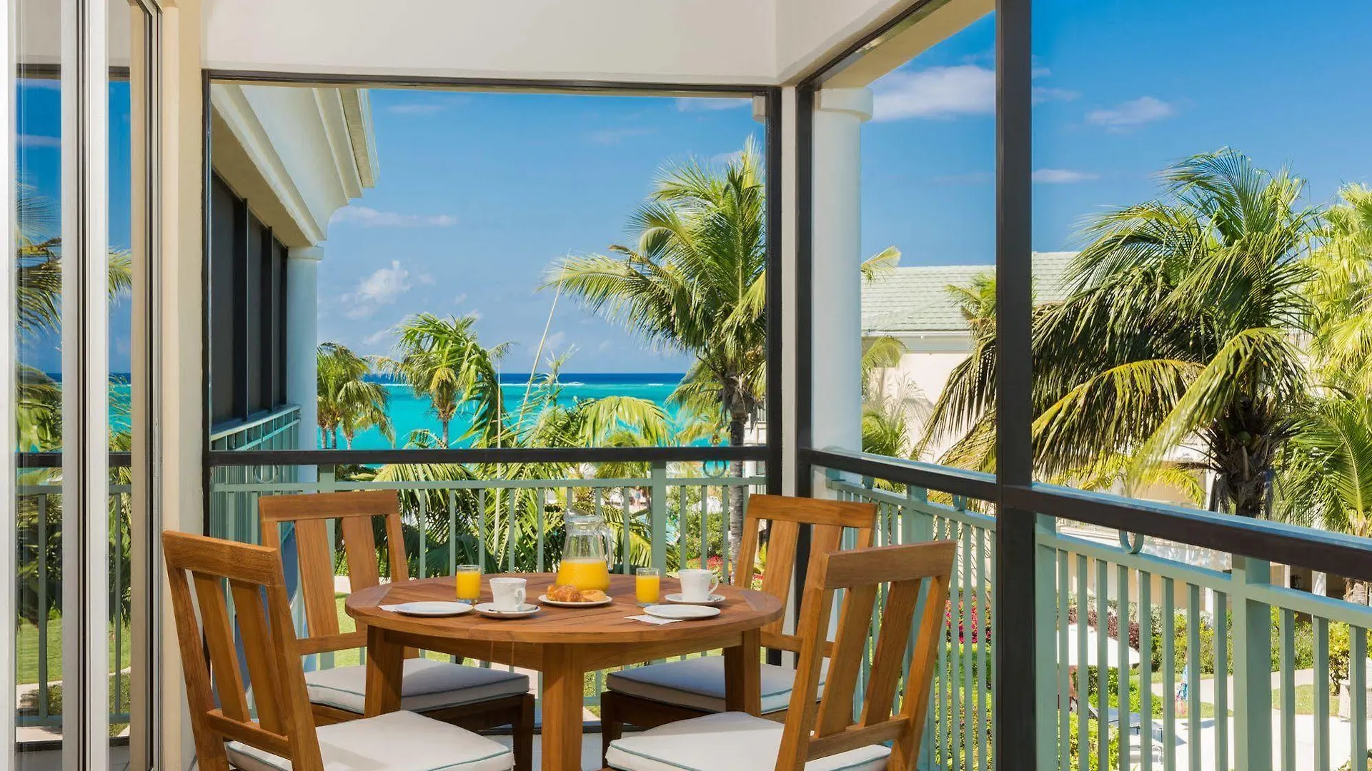 Resort The Sands At Grace Bay
