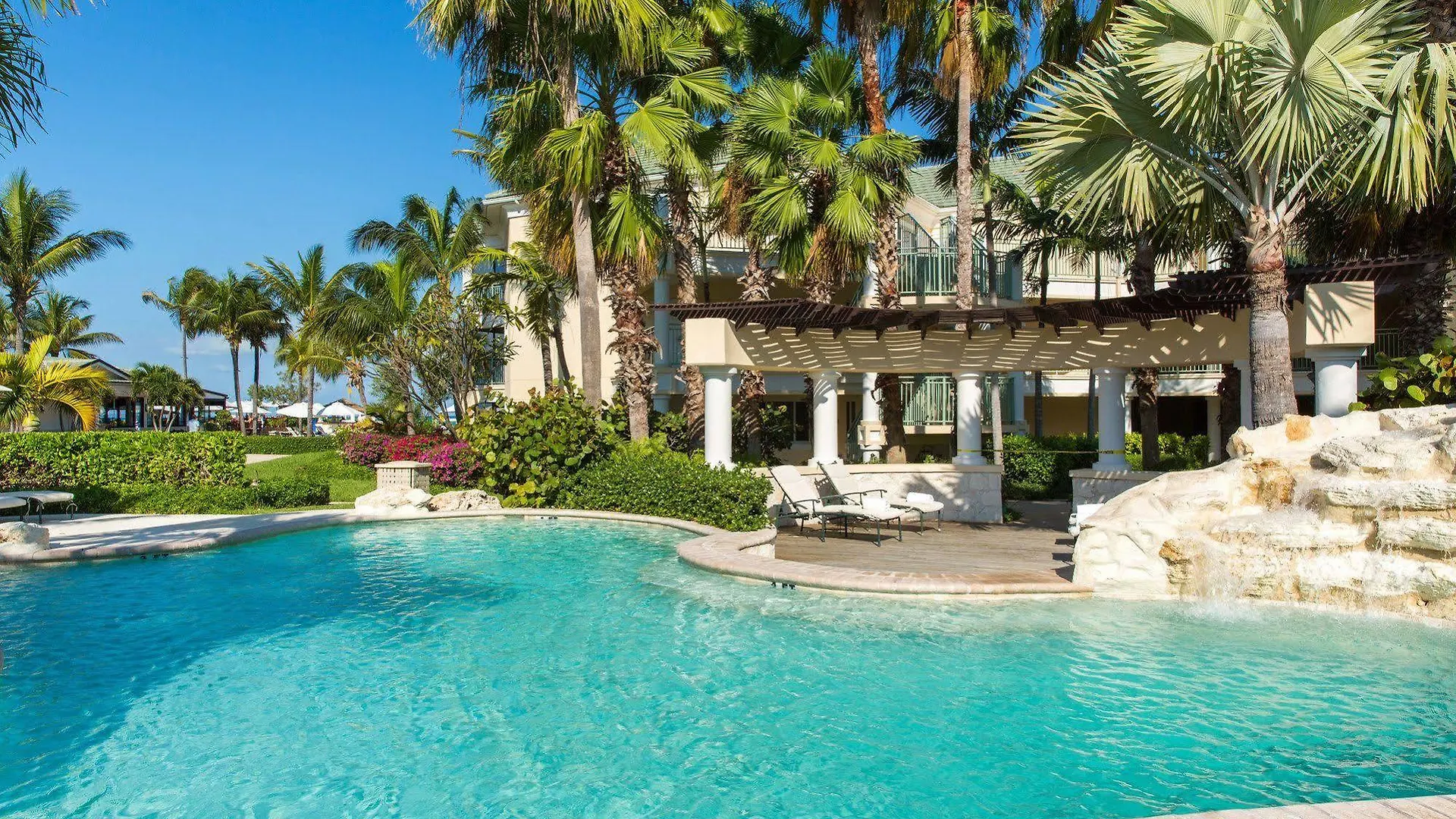 Resort The Sands At Grace Bay